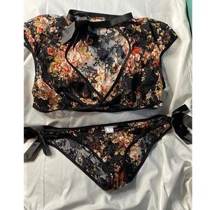 Fun oriental styled lingerie set